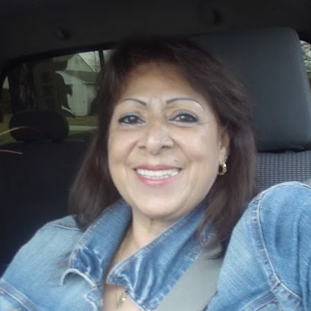 Sylvia Martinez Photo 32