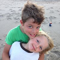 Betsy Holliday Photo 7