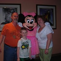 Lisa Trout Photo 10