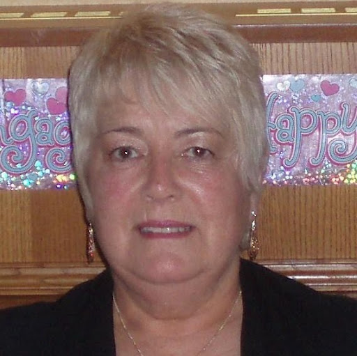 Jean Collins Photo 8