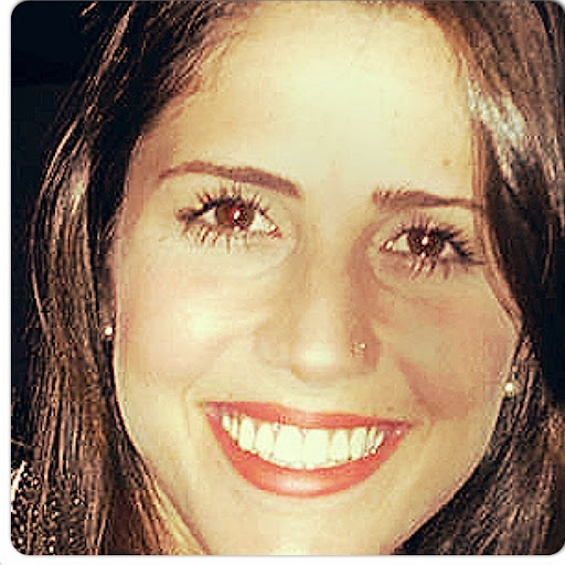 Caroline Ventura Photo 20