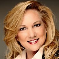Vicki Garrett Photo 36