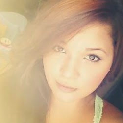 Anna Fernandez Photo 19