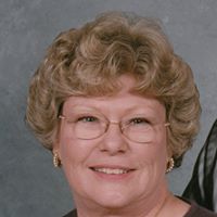 Linda Springer Photo 30