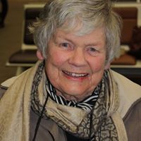 Barbara Stacy Photo 28