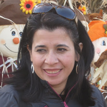 Genny Sanchez Photo 27