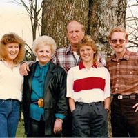Elaine Bush Photo 4