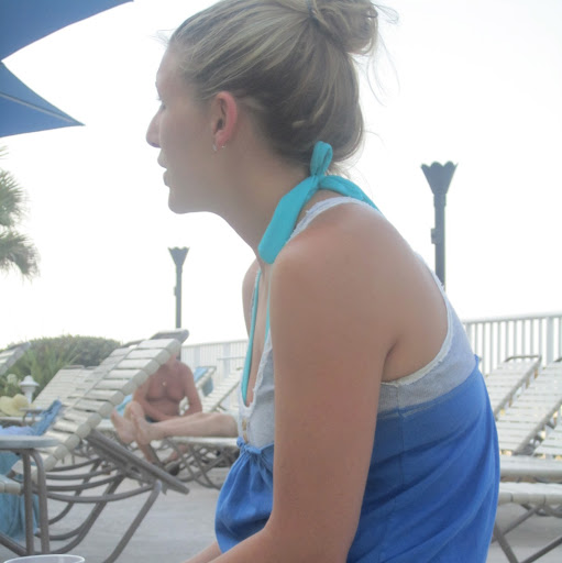 Elizabeth Flanagan Photo 27