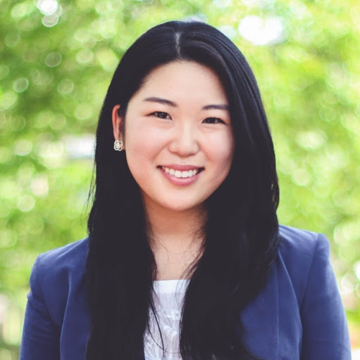 Elizabeth Kim Photo 25