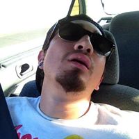 Derek Ruiz Photo 28