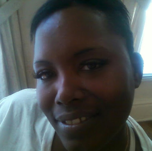 Serena Robinson Photo 15