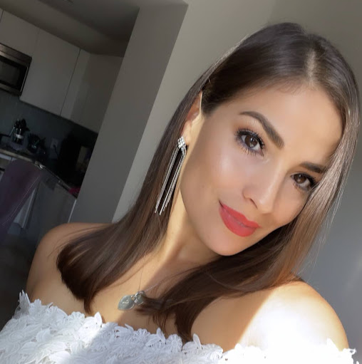 Sara Cardenas Photo 20