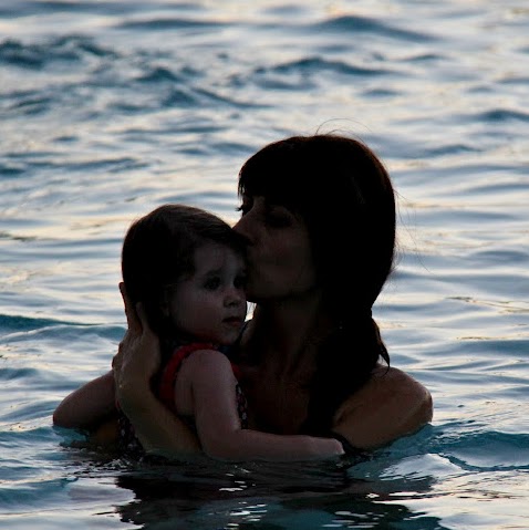 Julie Applegate Photo 27