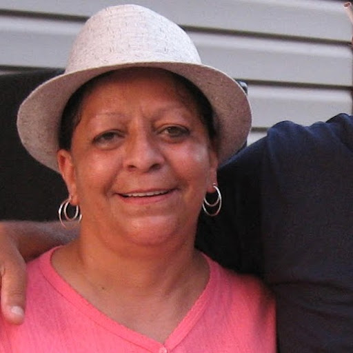 Geraldine Martinez Photo 25