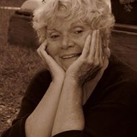 Peggy Long Photo 19