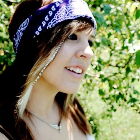 Erica Price Photo 18
