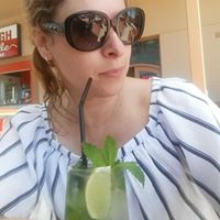 Deborah Hatton Photo 17