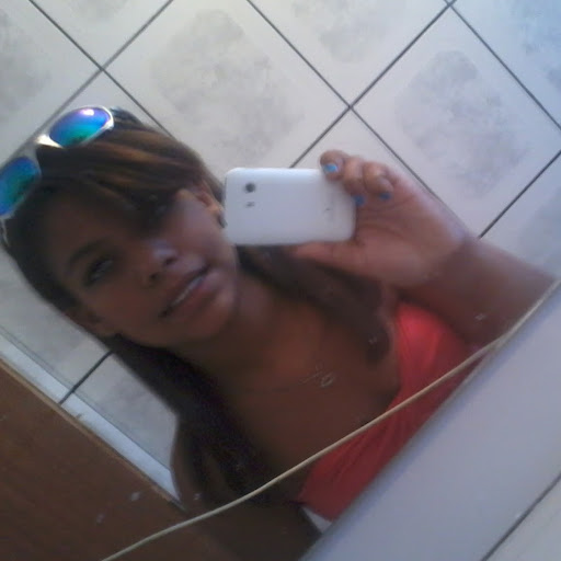 Victoria Felix Photo 13