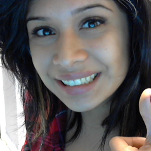 Ingrid Nava Photo 12