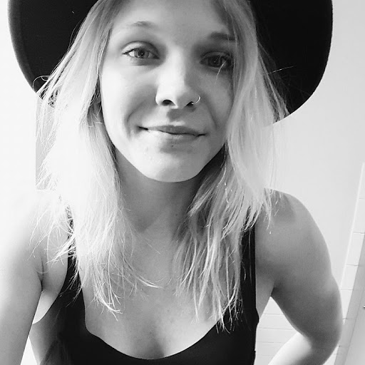 Paige Turner Photo 15