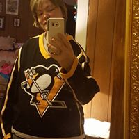 Jennifer Brenneman Photo 10