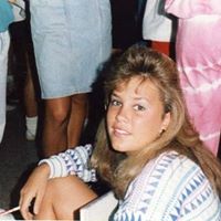 Jenny Lorenz Photo 10