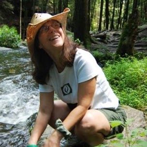 Janet Dawson Photo 25