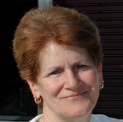 Lucy Sullivan Photo 22