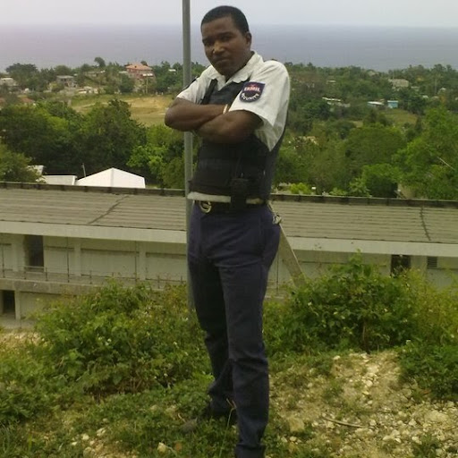 Dwight Hunter Photo 35