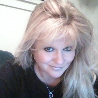 Geri Anderson Photo 28