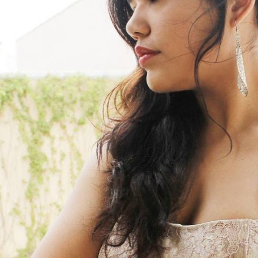 Carolina Sanchez Photo 15