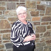 Sandra Lane Photo 37