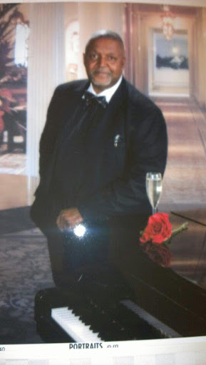 Cedrick Ford Photo 12