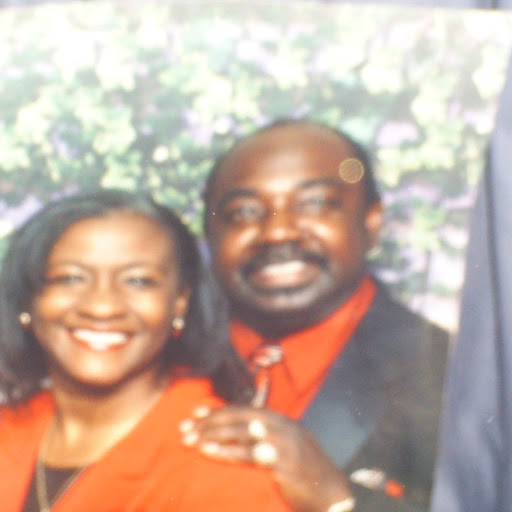 Alfred Robinson Photo 32