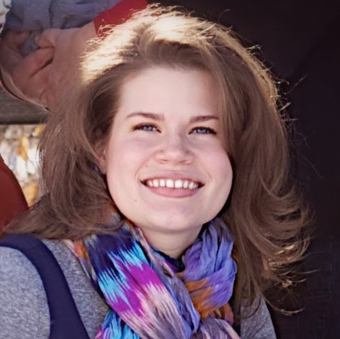 Jennifer Unruh Photo 21