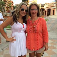 Kelly Hopkins Photo 34
