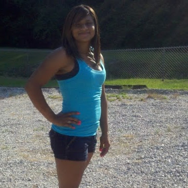 Renee Burgess Photo 12