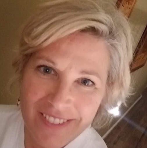 Theresa Larson Photo 40
