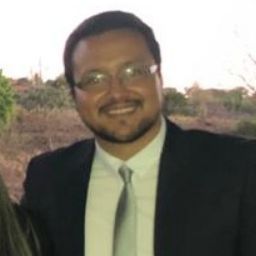 Alejandro Vega Photo 26