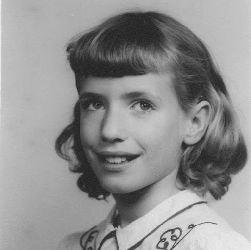 Mary Worthington Photo 31