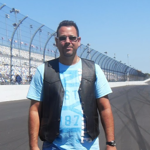 Richard Camilo Photo 14