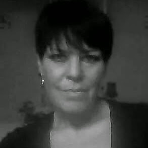 Suzanne Ball Photo 26
