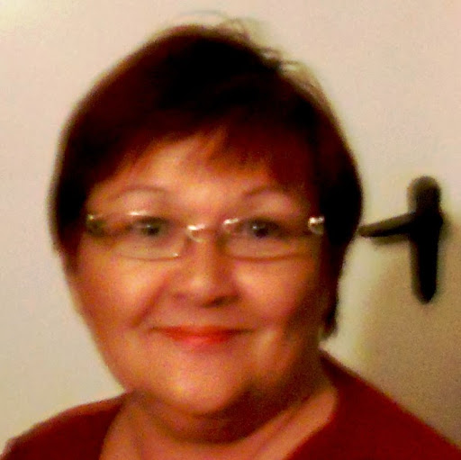 Anne Dove Photo 10