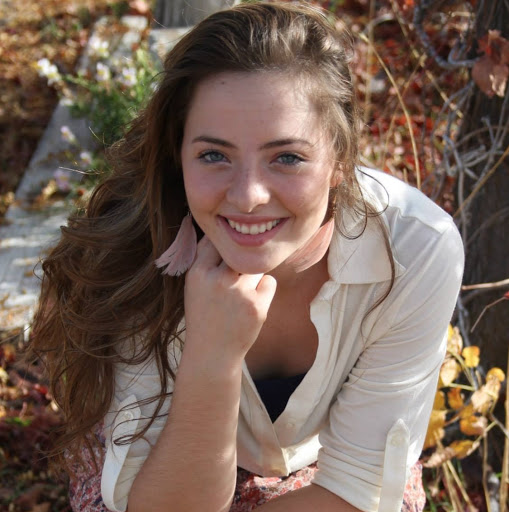 Veronica Henderson Photo 10