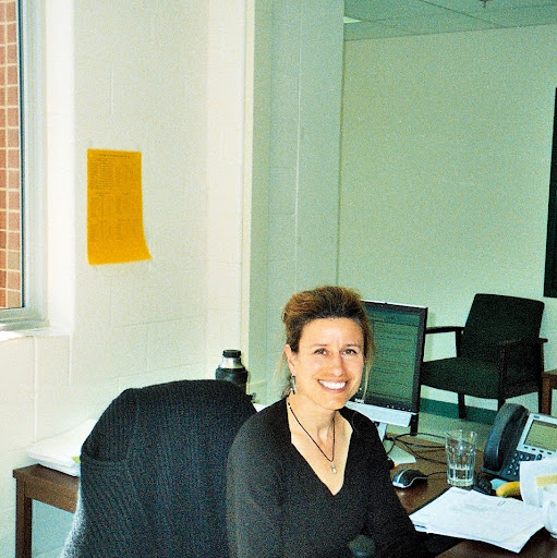 Kristin Mckinney Photo 10