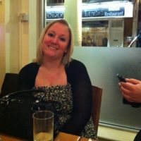 Toni Skinner Photo 29