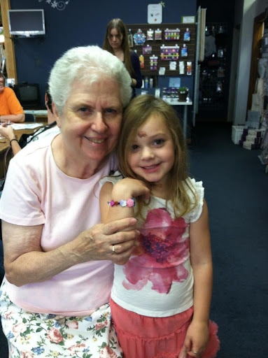 Lois Young Photo 24