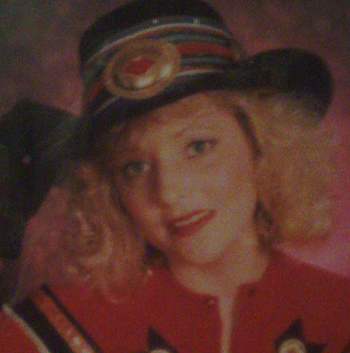 April Schneider Photo 4