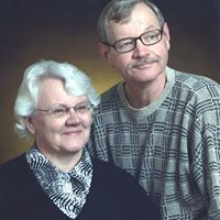 Debbie Henke Photo 14