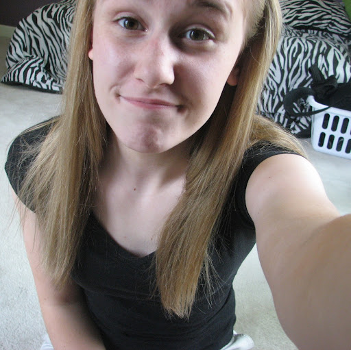 Emily Reed Photo 20